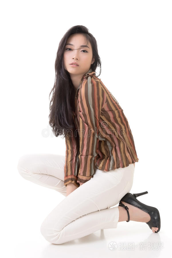 伊人，黄色直播 电影